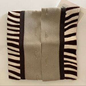 NEW 'S MAXMARA Negrar Zebra Print  Cuffs Cubes